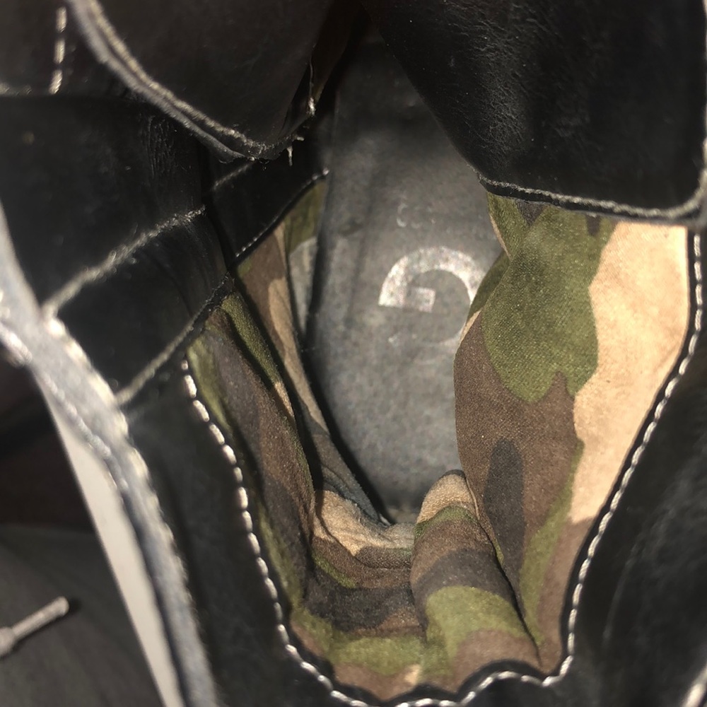 combat boots - Picture 3 of 5